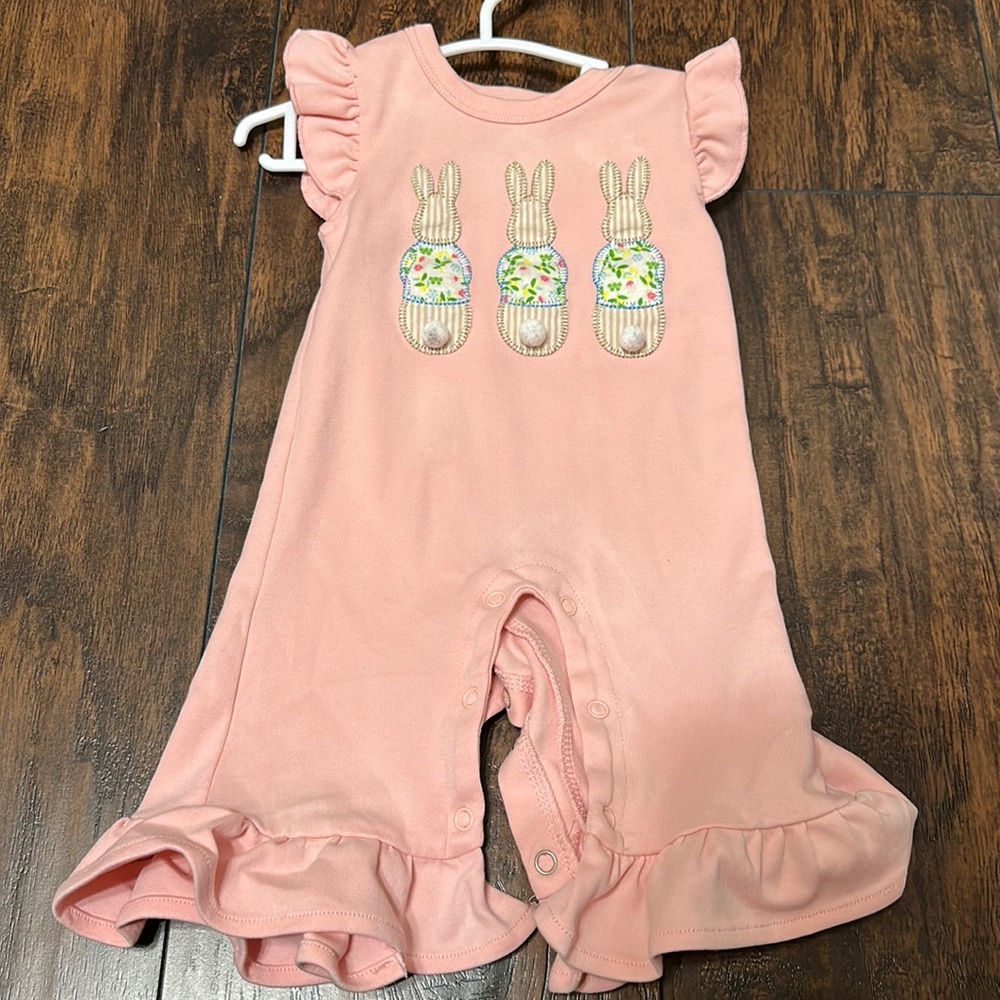 Three Sisters - Bunny 🐰 outfit
